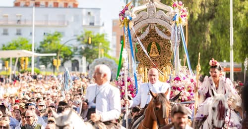 Horario e Itinerario Completo de la Salida de la Hermandad del Rocío de Huelva 2025