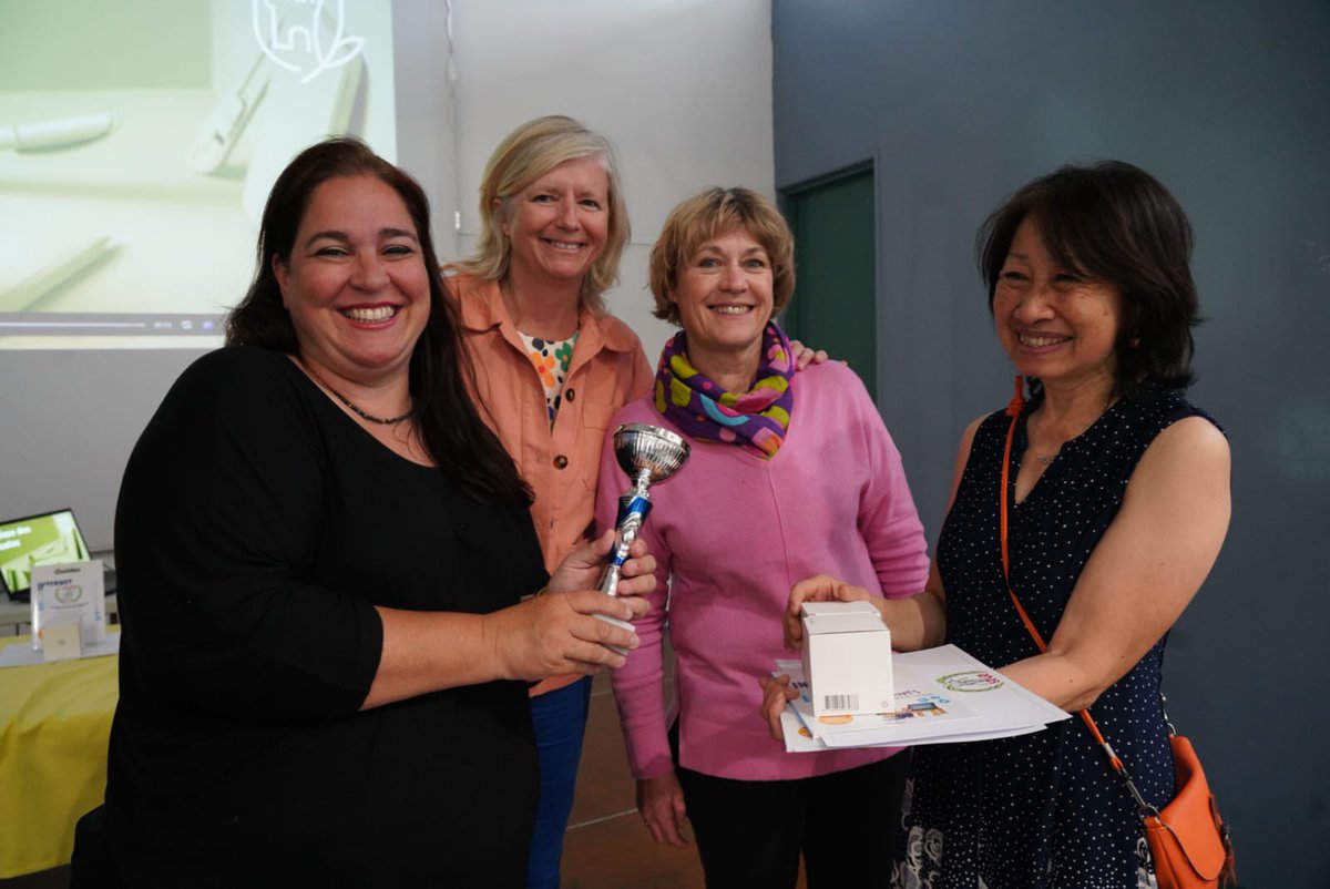 Soiree de remise des prix de la #SecuritéRoutiere aux cm2 de #Châtillon. Bravo à tous les participants, à la communauté éducative et à nos policiers municipaux pour cet accompagnement des enfants tout au long de l’année : la ville doit être prioritairement aménagée pour eux!