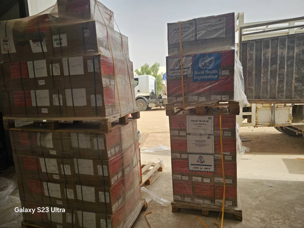 WHO Sudan (@whosudan) on Twitter photo With support from <a href="/WorldBankAfrica/">World Bank Africa</a> #SHARE Project & <a href="/EU_Commission/">European Commission</a> logistical support, <a href="/WHO/">World Health Organization (WHO)</a> delivered to El Geneina Hospital in W Darfur 8 MT of essential medical supplies for nutrition, noncommunicable diseases & mental health to support 6 months' health service delivery. #Sudan With support from <a href="/WorldBankAfrica/">World Bank Africa</a> #SHARE Project & <a href="/EU_Commission/">European Commission</a> logistical support, <a href="/WHO/">World Health Organization (WHO)</a> delivered to El Geneina Hospital in W Darfur 8 MT of essential medical supplies for nutrition, noncommunicable diseases & mental health to support 6 months' health service delivery. #Sudan