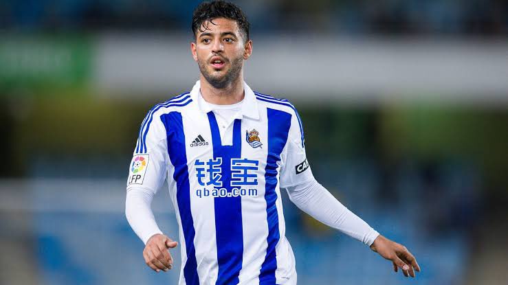 Carlos Vela acaba de anunciar su retiro del fútbol profesional.

Su mejor etapa fue en la Real Sociedad, sin duda se retira uno de los mejores futbolistas mexicanos.