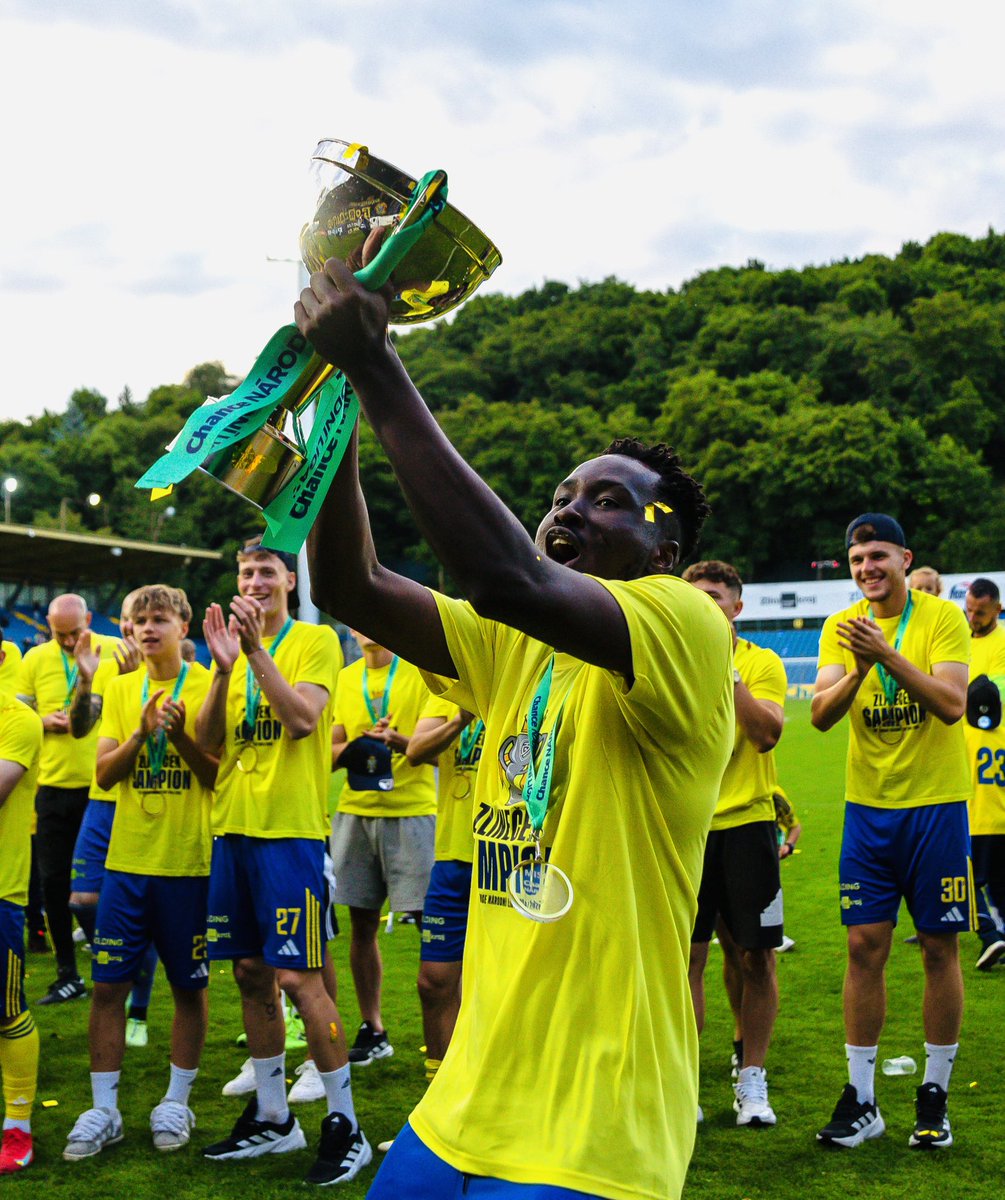 Cletusnombil19's tweet photo. LET IT ALL WORK OUT!!!

@footballzlin 💛💙

#Magician
#CN19
#TheLordIsMighty
#MovedByFaith https://t.co/PTz3yMb4Lz