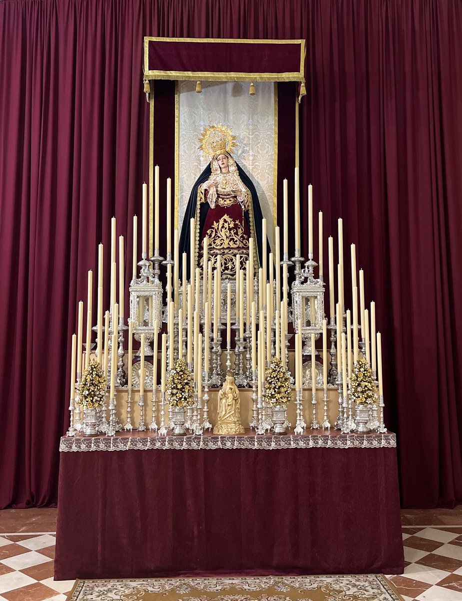 La Santísima Virgen Mediadora de la Salvación preside el altar de cultos levantado en nuestra parroquia de San Patricio, a la espera del comienzo de sus solemnes cultos, el miércoles 28 a las 18:45 horas.

#MayoDeLaMediadora
#FlorDeLasFlores