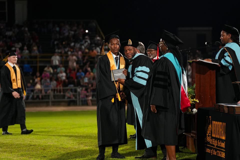 IamVincentDixonJr (@iamvincentdixon) on Twitter photo Officially An Alumni at Mendenhall High School. <a href="/TMCCCOLLEGE/">The Mississippi CC College - Athletics</a> Letβs Get To Work Now!! Go Canes π π’βͺοΈ π¦
<a href="/blessupquez/">Coach Anderson</a> <a href="/CoachPFrayer/">COACH PJ FRAYER</a> <a href="/SynergeticD/">Lakisha Prince</a> <a href="/Dontavion_C/">Coach Cunningham</a> <a href="/coachdeetmccc/">Darryl Whitehead</a> Officially An Alumni at Mendenhall High School. <a href="/TMCCCOLLEGE/">The Mississippi CC College - Athletics</a> Letβs Get To Work Now!! Go Canes π π’βͺοΈ π¦
<a href="/blessupquez/">Coach Anderson</a> <a href="/CoachPFrayer/">COACH PJ FRAYER</a> <a href="/SynergeticD/">Lakisha Prince</a> <a href="/Dontavion_C/">Coach Cunningham</a> <a href="/coachdeetmccc/">Darryl Whitehead</a>