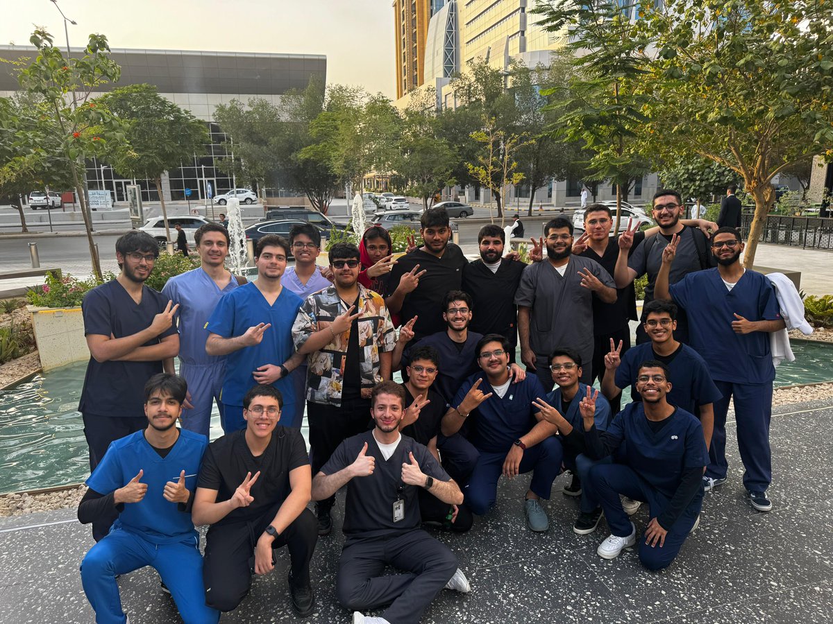 ammasoud2's tweet photo. And with our last final, we finally wrapped up our first year. Al7amdulilah it has been an amazing year with everyone that was part of it. I am glad to say that I have found my place. 

Thank you everyone 🫡

Bring us POD https://t.co/pEyibmSdjT