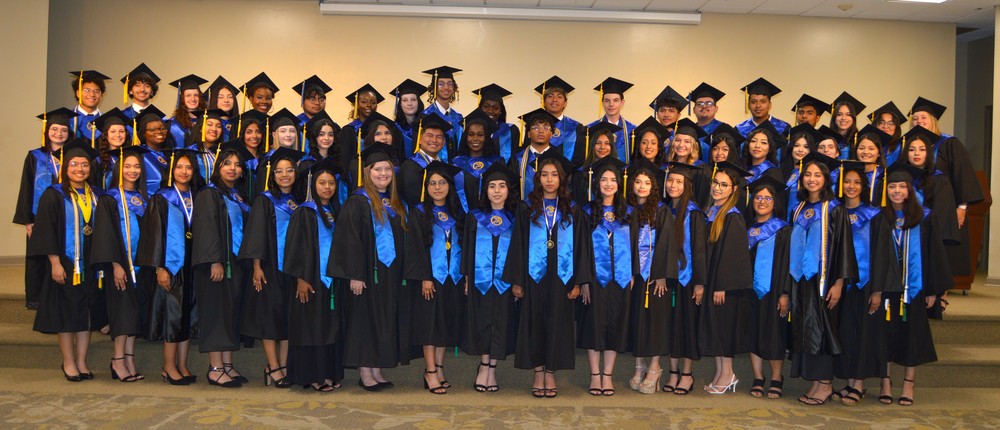 Sampson Early College High School's Class of 2025 Graduation Ceremony sampson.k12.nc.us/o/scs/article/…