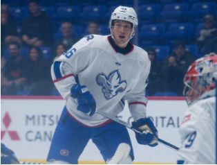 ChrisHabs360's tweet photo. #Lions3R defenceman Vincent Sevigny will not be playing tonight vs #Everblades.
Is he on his way to Laval?
The #Rocket have six healthy defencemen on their roster.
Sevigny played 5 games with #Rocket this season.
#ECHL #Hockey #GoHabsGo @RocketSports https://t.co/9JZAS4HRed