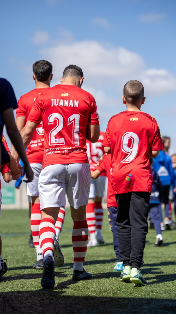 Juanan (@juanan_gomez8) on Twitter photo Paso firme, trabajo y sacrificio como seña de identidad 🫡⚽️💪 Paso firme, trabajo y sacrificio como seña de identidad 🫡⚽️💪