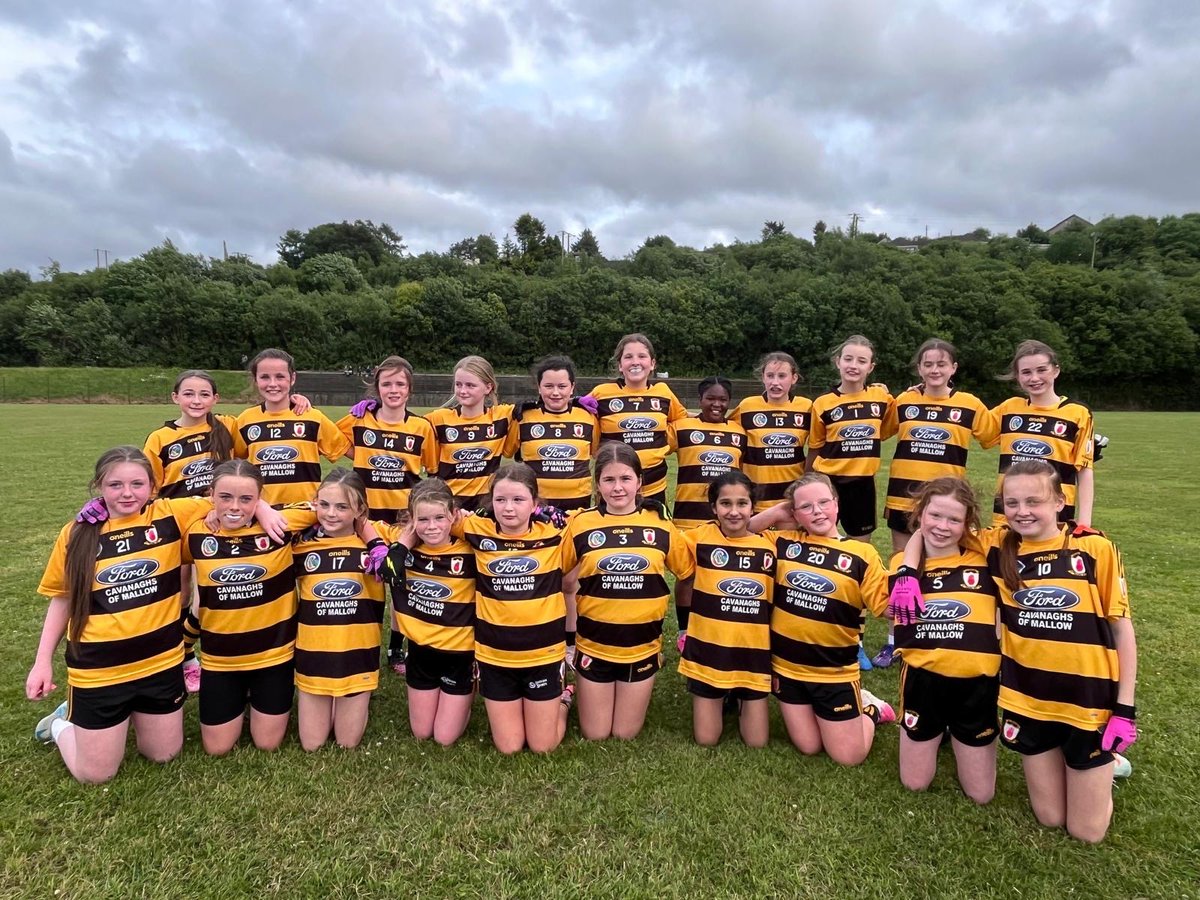 Well done to our U12 girls tonight, fantastic game in Lisgoold, great football by both teams 👏👏🐝🐝