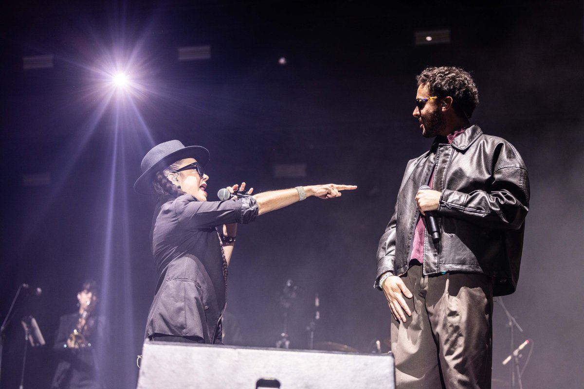 cumbia_club's tweet photo. ¡Qué cierre el de @CosquinRockUy 🤯‼️
Gracias a todxs por vibrar con nosotros anoche. Gracias @miss_bolivia @monokpg y Manolo y Los Vespas dejaron todo en el escenario 🤘🏼
Los queremos mucho 🫶🏼
📸 @MMezzutt 
#CosquinRockUY #Montevideo #CumbiaUruguaya #ElClubDeLaCumbia #MissBolivia #MonoKPG #ManoloYLosVespass @PianoPiano_uy