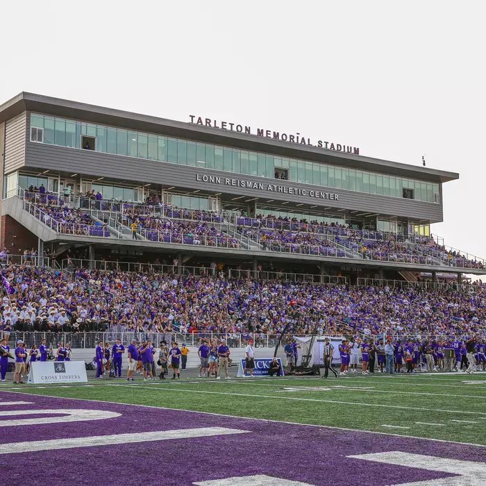 EmariWilliams27's tweet image. Thank you for the invitation @bradycampfire extremely excited to be at Tarleton State July 18th