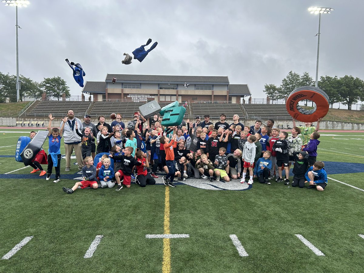 Day☝️of youth camp ✅
A lot of future ‘Dogs on campus!
