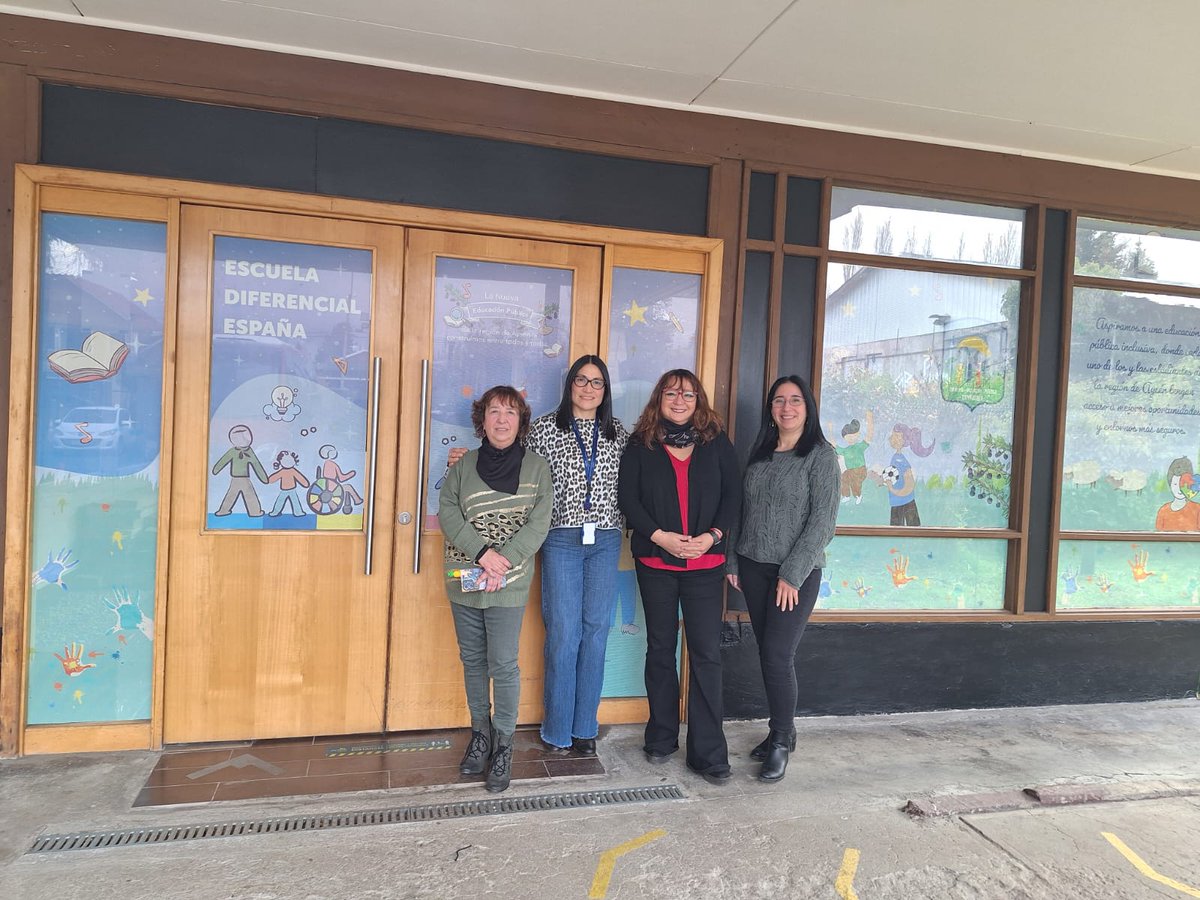 Agradecida de la valiosa conversación con el Equipo de la Escuela Diferencial España. Construir una sociedad respetuosa de los derechos de las personas con discapacidad nos desafía a trabajar cada día colaborativamente, con y para ellas y sus familias #ChileInclusivo
