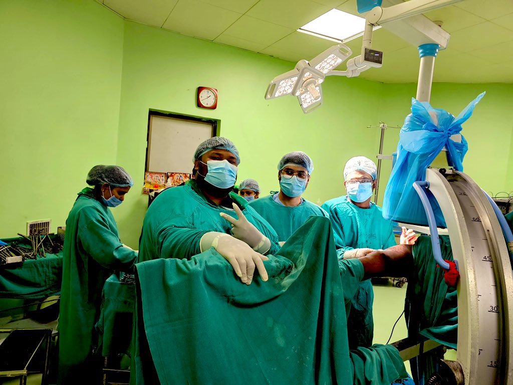 DebashishPadhi's tweet photo. Life lately!

#medtwitter #MedX #ortho https://t.co/ekt77Z7HJF