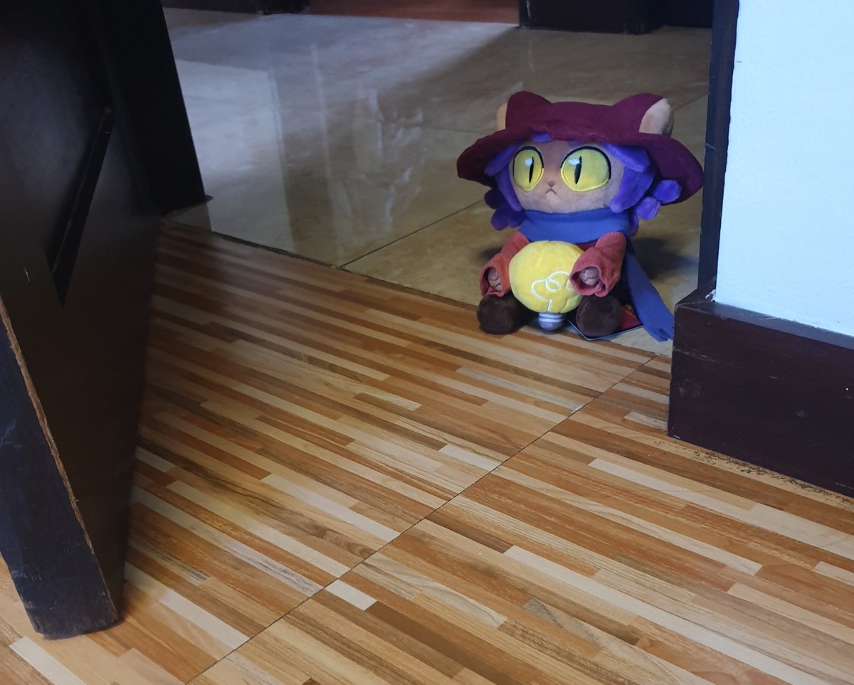 check it out Niko's in the house like carpet

(picture by @/PrimaLotte05 on Game Jolt!!!
gamejolt.com/p/to-the-peopl…)