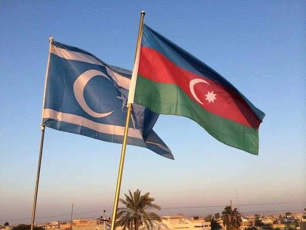 Aynı soy ve aynı kana sahip olduğumuz can Azerbaycan Cumhuriyeti’nin Bağımsızlık Günü kutlu olsun…

Özgürlük yolunda mücadele verip şehit düşen tüm kahramanları anıyor, yiğit gazileri selamlıyorum…

Azerbaycan’ımız var olsun…