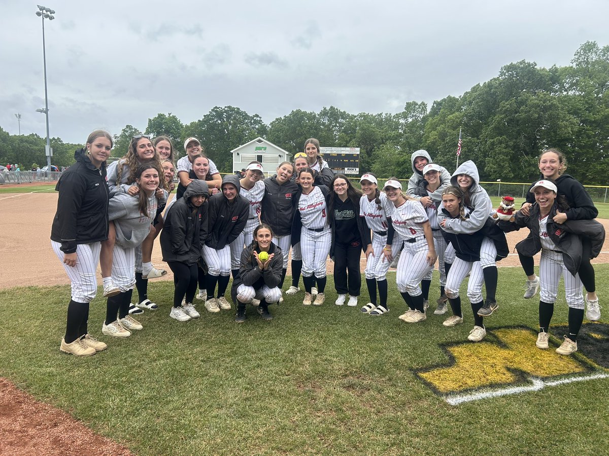 West A Softball tweet media