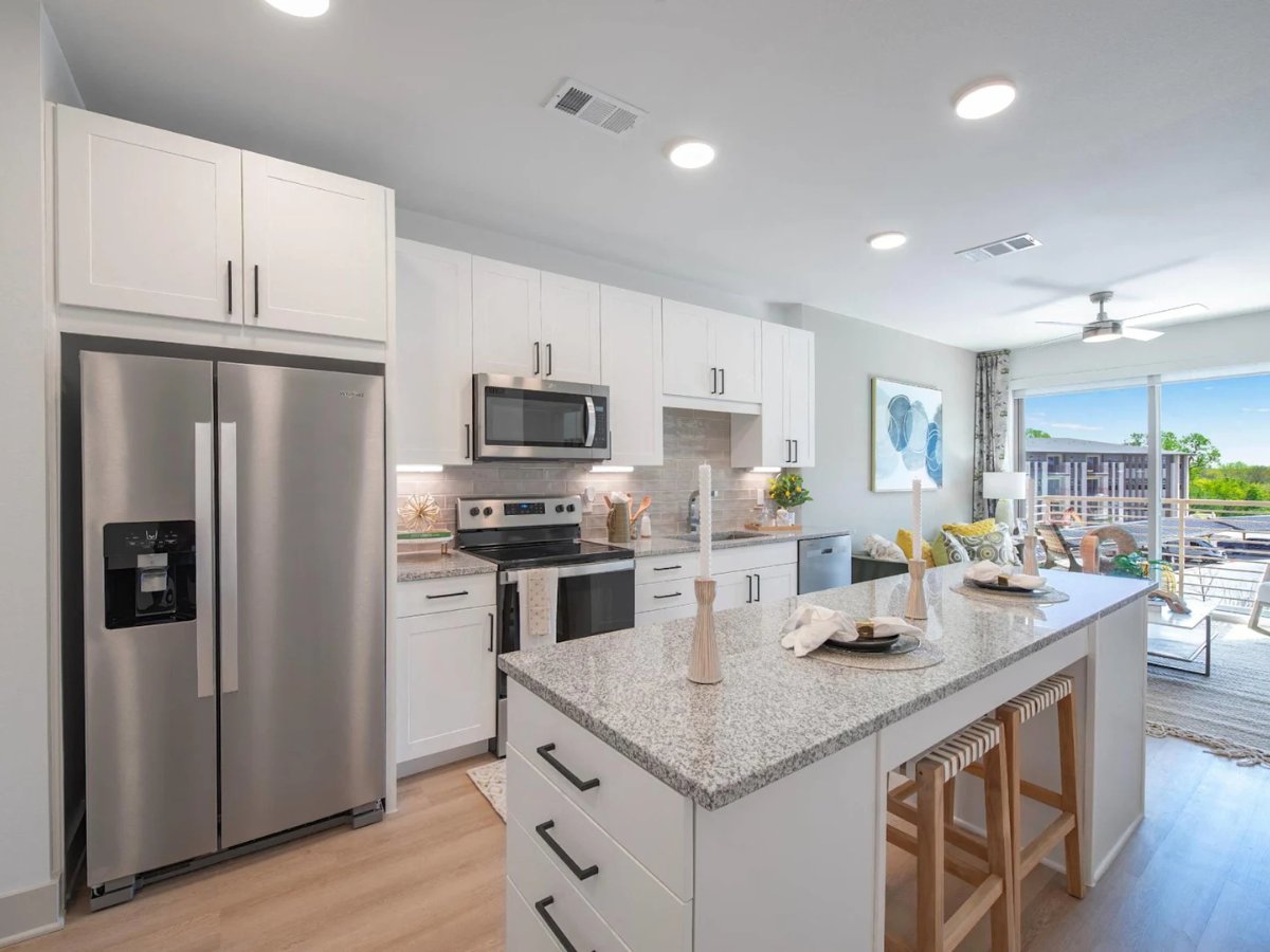 aokaptlocators's tweet photo. This beautiful new property in Garland is offering 7 weeks free.
One bedroom $1560 673 sf
Two bedroom $ 1945 1167 sf
Three bedroom $2775 
Get cracking and find the perfect apartment in Garland or anywhere in the Dallas Metroplex by giving us a call now! 972-818-3456 https://t.co/NgqQPnzOJF