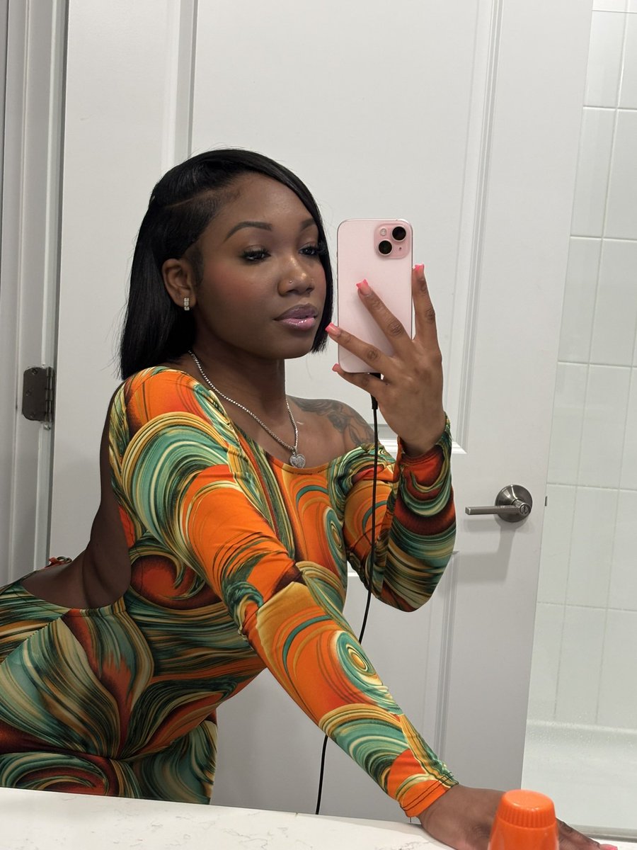theisabelb_'s tweet photo. 🧡 https://t.co/4ujcaMJ1u0