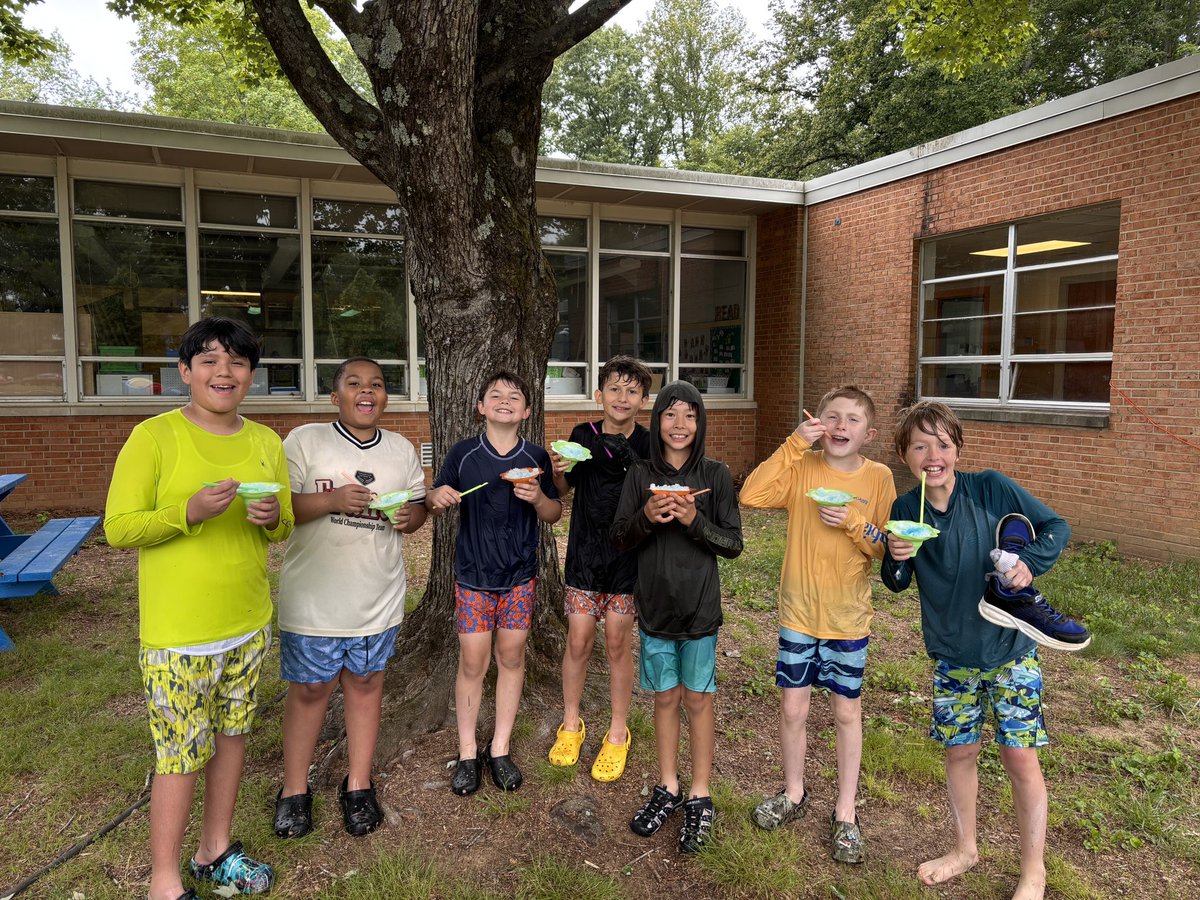 Rain or shine!!!! Field day is still the best 💚💚💚