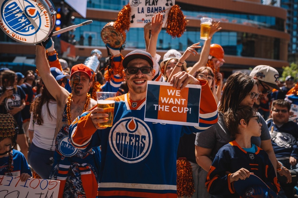 ICE District tweet media