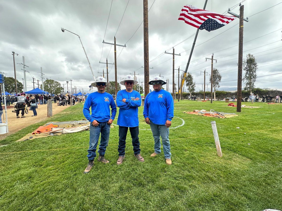 NTUAUtilities's tweet image. NTUA Lineman Rodeo Team Represents
The NTUA lineman team recently traveled to Los Angeles to take part in the Los Angeles Department of Water & Power Lineman’s Rodeo. We’d like to thank them for answering the invitation to participate and to proudly represent the Navajo Nation.