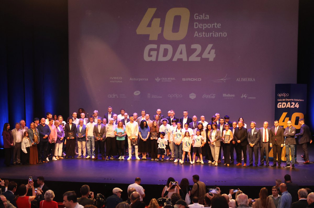 APDP Asturias (@apdpasturias) on Twitter photo 📸La impresionante foto de familia de la #40GalaDeporteAsturiano
🌟Joel Álvarez, Laura Fuertes, <a href="/LUISENRIQUE21/">LUISENRIQUE</a>, <a href="/Saul_Craviotto/">Saúl Craviotto</a>, Abel Serdio, <a href="/CRuesga11/">Carlos Ruesga</a>, Laia Sopeña, Luis Scola, Moncho López, Diego López, Merche García, Juanjo Glez...
💪No me lo mejores... ¡Iguálamelo! 📸La impresionante foto de familia de la #40GalaDeporteAsturiano
🌟Joel Álvarez, Laura Fuertes, <a href="/LUISENRIQUE21/">LUISENRIQUE</a>, <a href="/Saul_Craviotto/">Saúl Craviotto</a>, Abel Serdio, <a href="/CRuesga11/">Carlos Ruesga</a>, Laia Sopeña, Luis Scola, Moncho López, Diego López, Merche García, Juanjo Glez...
💪No me lo mejores... ¡Iguálamelo!