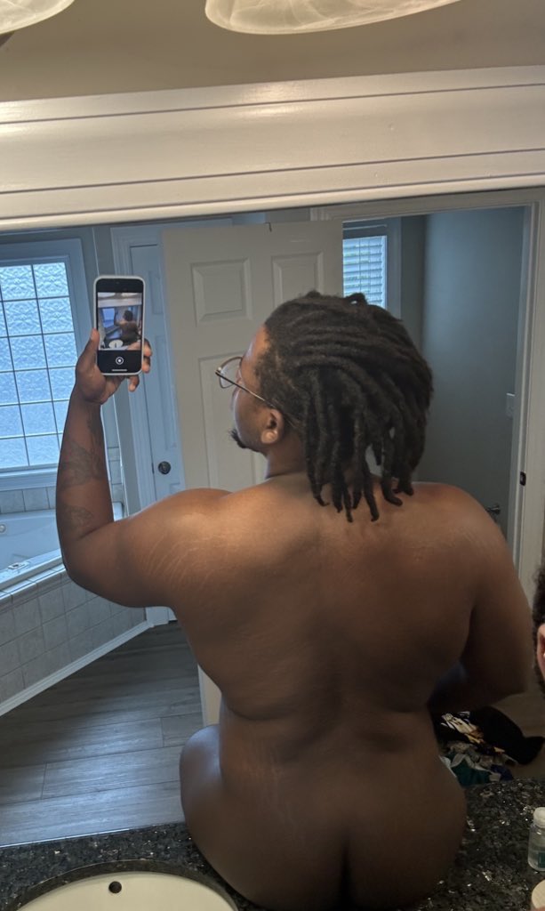 nc_thick_bttm's tweet photo. This beach vacation was amazing but missing one thing….someone I could shake this ass for 😮‍💨. Where’s the guys that wants to pull my hair and choke me while giving me backshots⁉️

#Greensbororfreaks #336freaks #919freaks #252freaks #704freaks #DL #dmvfreaks #ncfreaks #bussy https://t.co/57fQSIzSVp