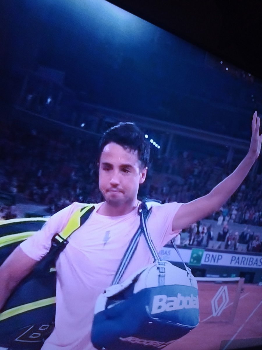 abrigo_moira's tweet photo. Felicitaciones @HugoDellien 
Partido extraordinario https://t.co/nYhVQ5lqVb