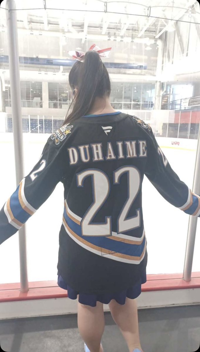 PrincessJulie_G's tweet photo. @22DUHAIME Same girl same https://t.co/sEhvvE3YUP