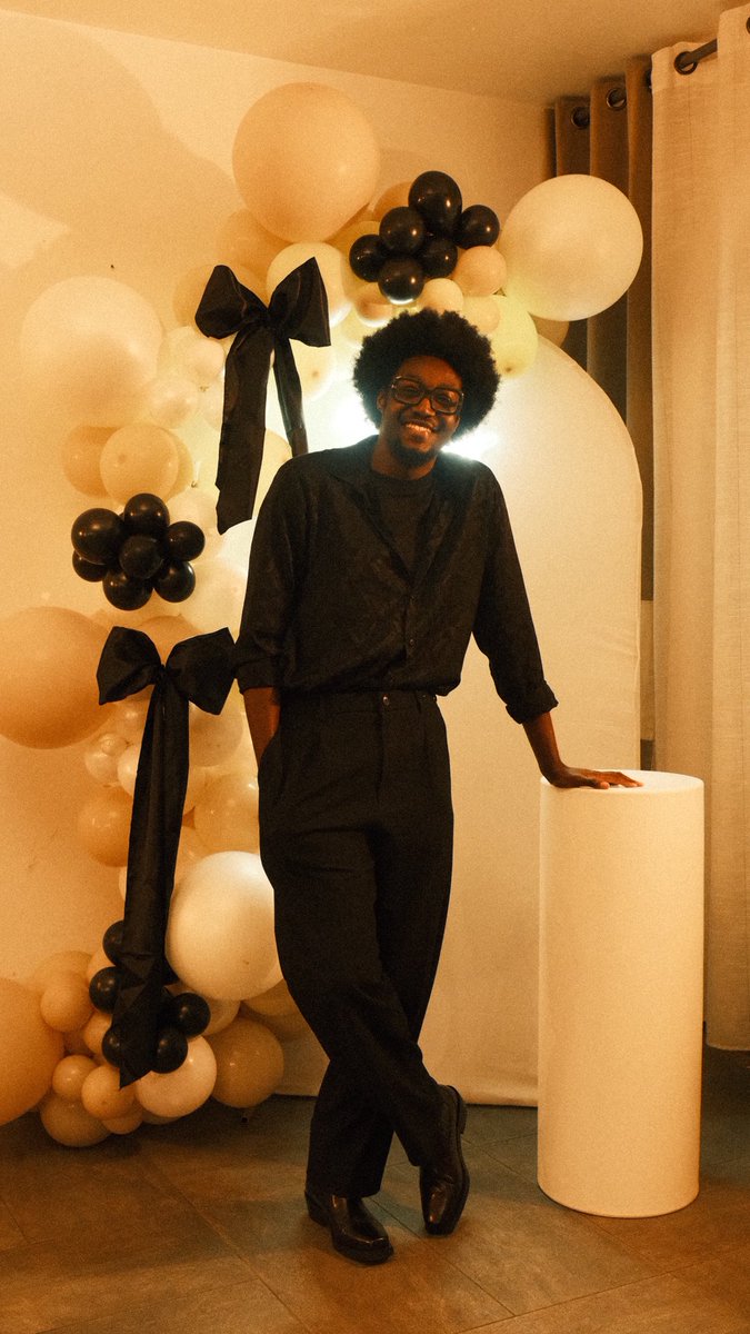 Theskyzwalker's tweet photo. All my life, l've been waiting
For a day like today. https://t.co/ZDmC7UHuxi