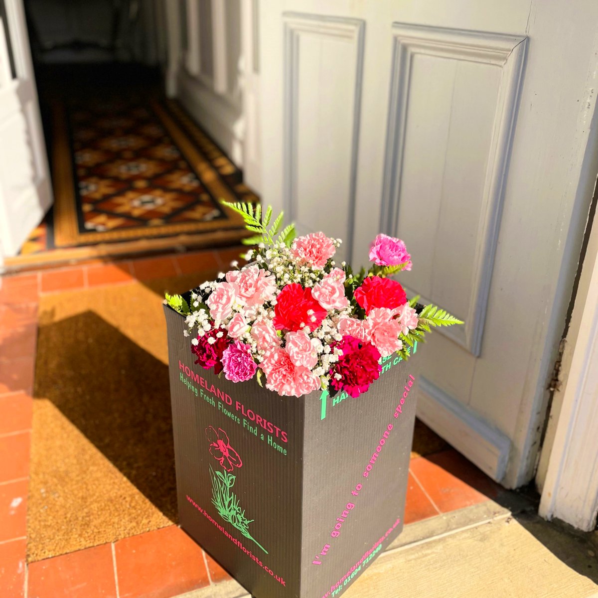 Homelandflorist's tweet photo. Name something better than a surprise bouquet on your doorstep.
We’ll wait.
💐
#FeelGoodFlowers #UKDelivery https://t.co/fRIjWJMqmA