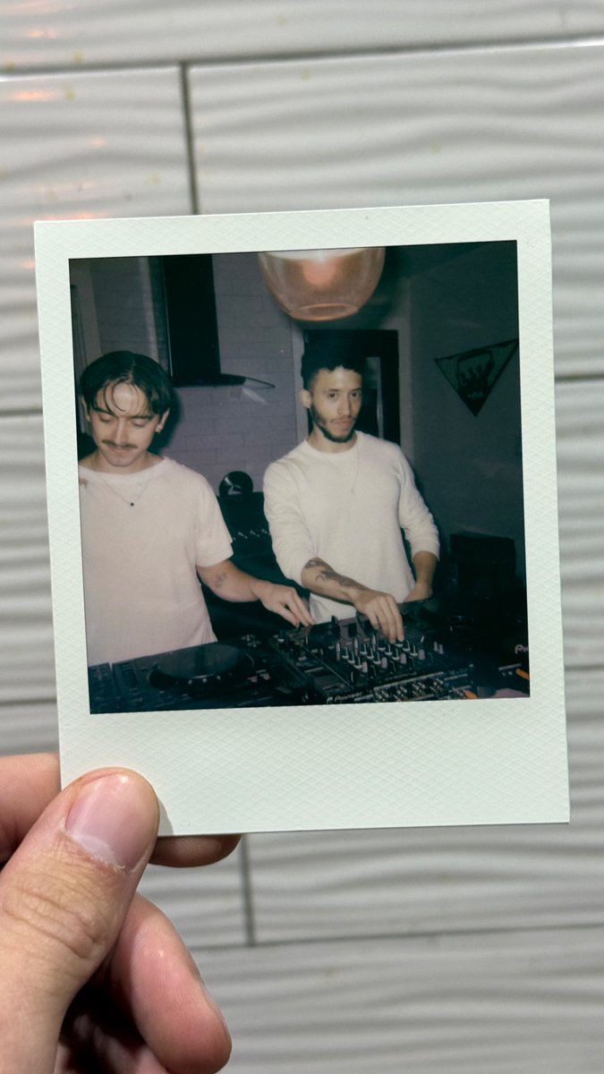 bitches b like I’m Hosting!!!