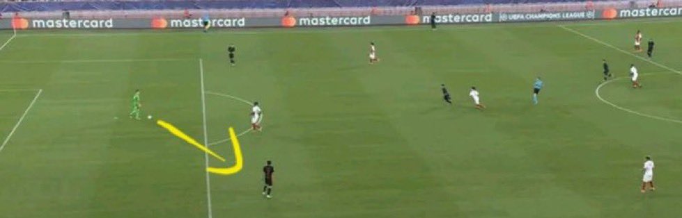 هذا اكثرررر شي غبي سواه شتيغن هذا الموسم، و فيه ناس تلوم غارسيا !!

#TerStegenOut