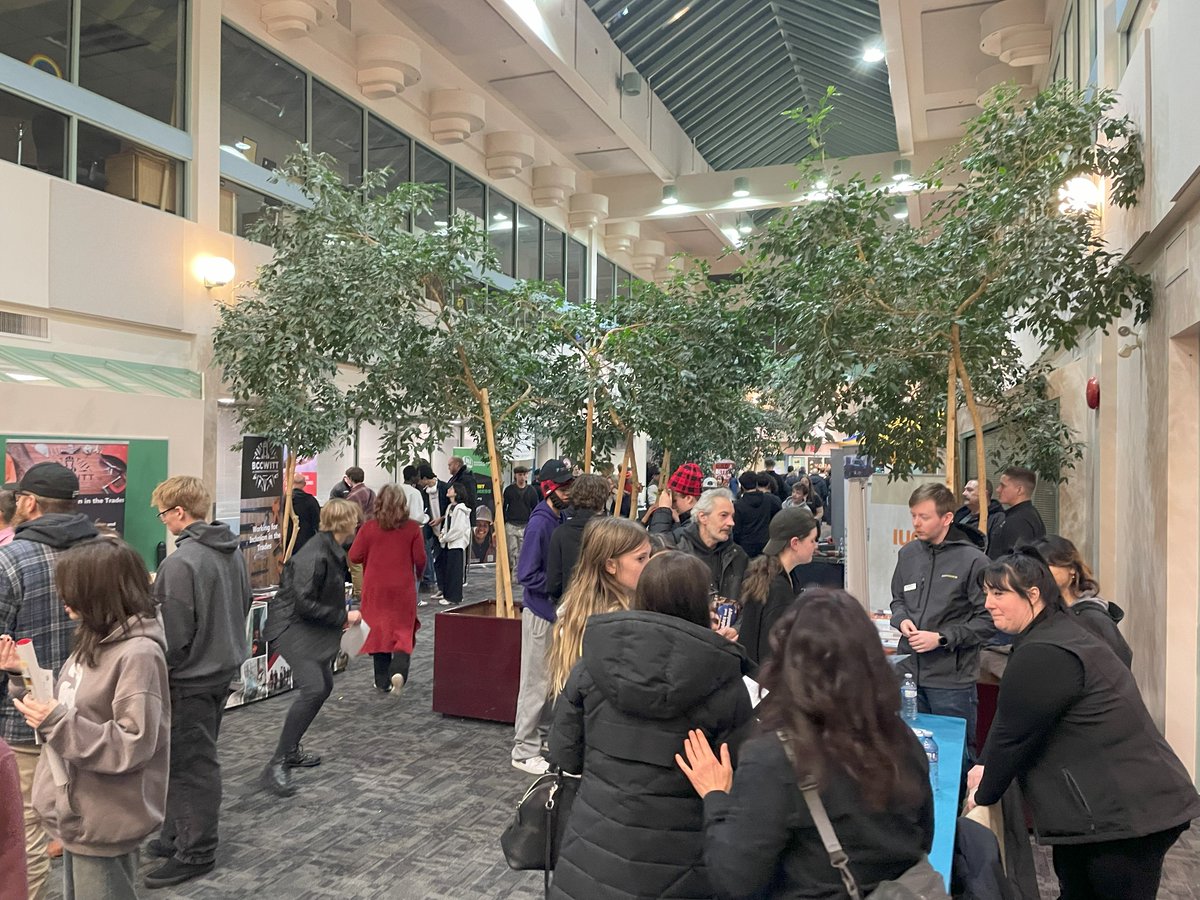 COFI_INFO's tweet image. 🌲 Inspiring the Next Generation of Forestry Leaders 🌲
In May, COFI’s Forest Education Program reached over 5,300 students and educators across BC through career awareness events, mill tours, interactive trades expos, wildfire preparedness days, and hands-on simulator…