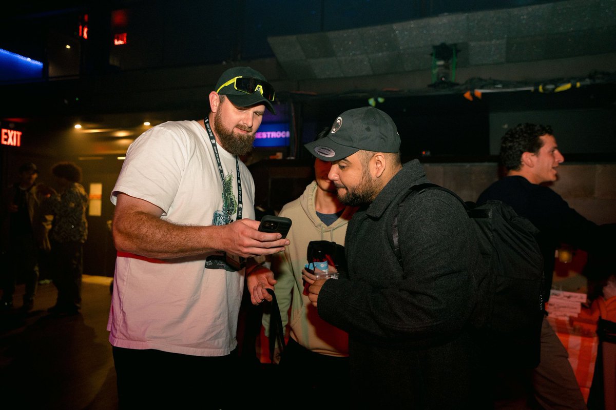 BIG ₳L tweet media