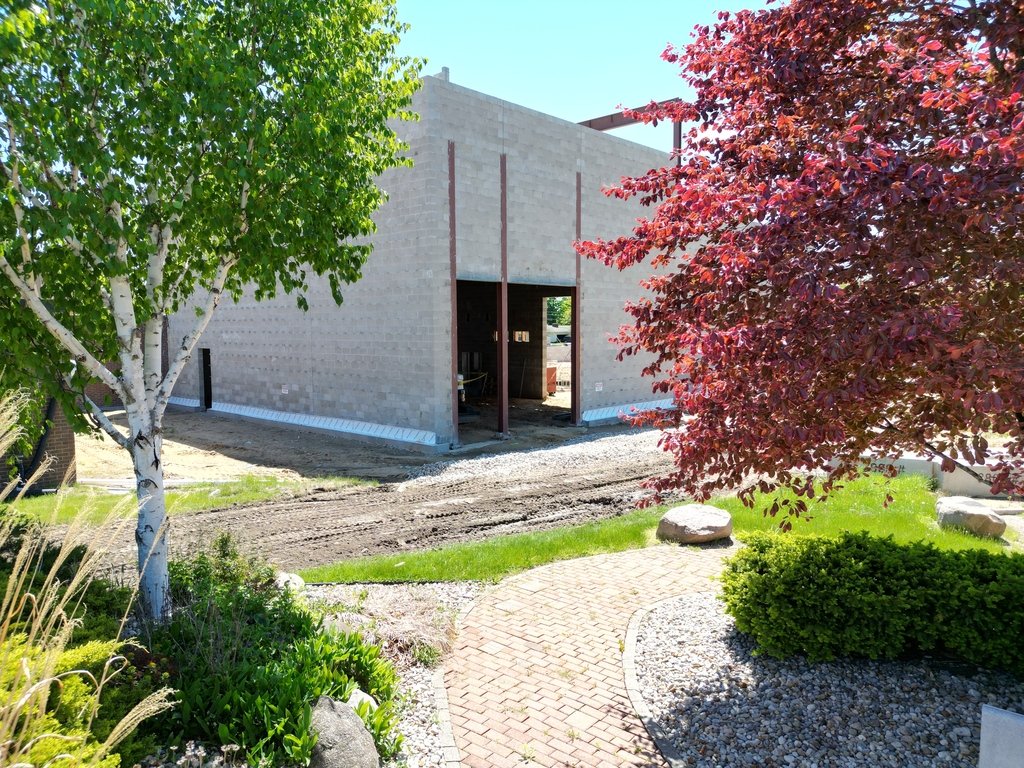 hemlockps's tweet image. At Hemlock, we’re passionate about nurturing academic, athletic, and creative growth—and this space will hit all the right notes for generations to come. 🎭🎶

#HemlockHuskies #Huskietastic #BringTheMagic #Since1863