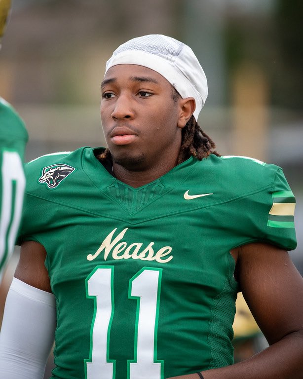 NeaseFTBL's tweet image. Fresh new Greens 🟩🟩🟩

Tradition // #NEASE