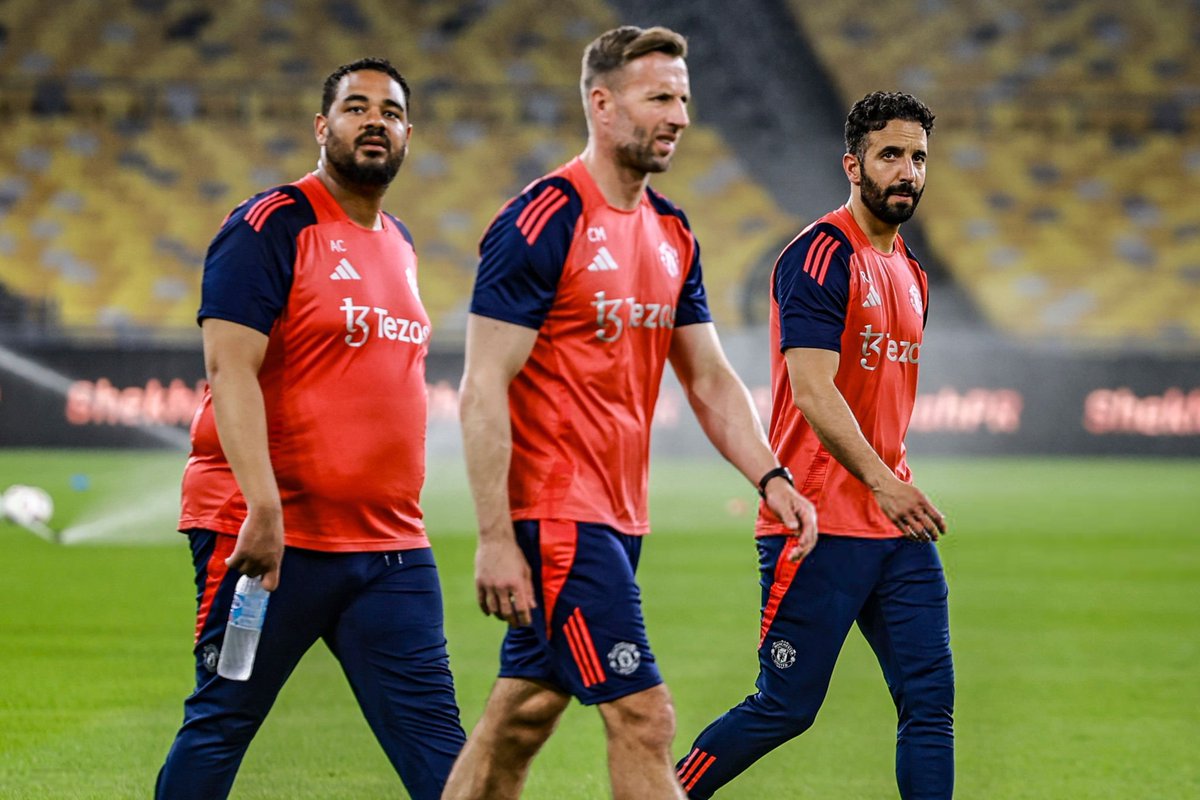 ZaidBalll's tweet image. Straight to work.🇵🇹💪🏽