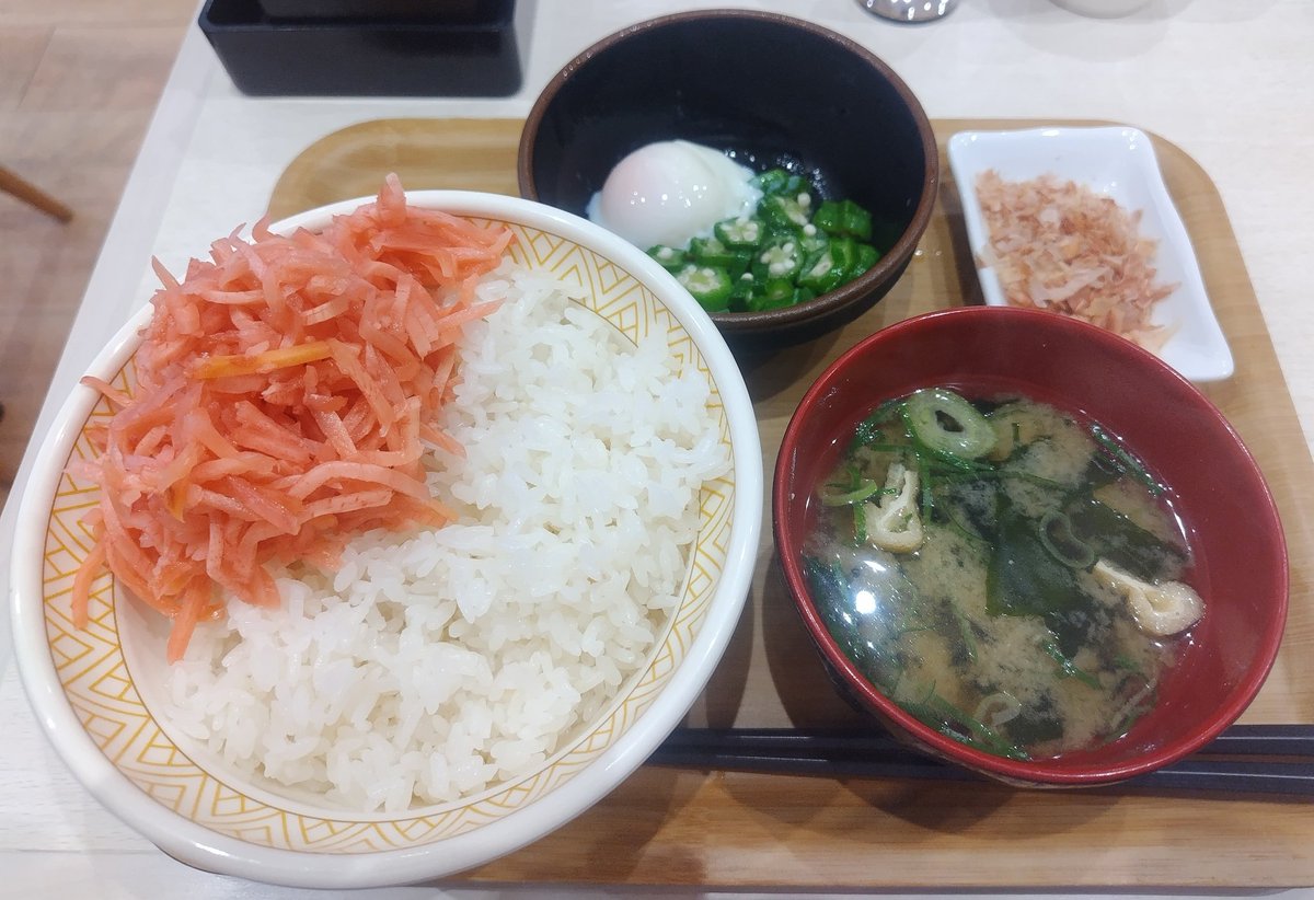 a_michimoto's tweet photo. まぜのっけ朝食ごはん大盛り、しょうがも大盛り（¥370）
#すき家 
#まぜのっけ朝食 https://t.co/xtA8Ny64Jx
