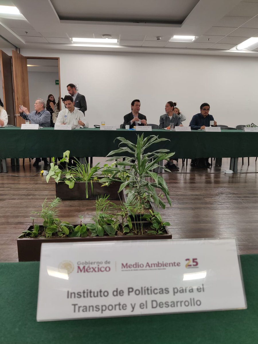 ITDP México (@itdpmx) on Twitter photo Durante el diálogo que tuvimos organizaciones de la sociedad civil con <a href="/simonstiell/">Simon Stiell</a> , Secr Ejecutivo de <a href="/CMNUCC/">ONU Cambio Climático</a> , <a href="/SEMARNAT_mx/">SEMARNAT México</a> e <a href="/iniciativaclima/">Iniciativa Climática de México</a> , hablamos sobre el papel de 🇲🇽, así como desafíos y oportunidades hacia la #COP30 🍃 y cómo accionar frente a la crisis climática. Durante el diálogo que tuvimos organizaciones de la sociedad civil con <a href="/simonstiell/">Simon Stiell</a> , Secr Ejecutivo de <a href="/CMNUCC/">ONU Cambio Climático</a> , <a href="/SEMARNAT_mx/">SEMARNAT México</a> e <a href="/iniciativaclima/">Iniciativa Climática de México</a> , hablamos sobre el papel de 🇲🇽, así como desafíos y oportunidades hacia la #COP30 🍃 y cómo accionar frente a la crisis climática.