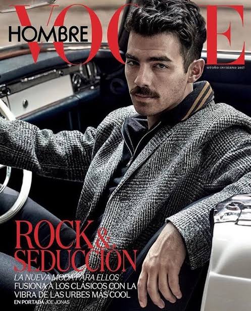 KonnieRaya's tweet photo. Esto me recuerda a aquella gran pelea que Joe y yo tuvimos. Le dije que nunca estaría en la portada de Vogue. Lo sé, muy cruel. Por alguna razón me sentí irrespetada y que tenía que vengarme. 

Bebé, perdóname por decir que no estarías en Vogue, estaba tristemente equivocada. https://t.co/sTJWAfJZuY