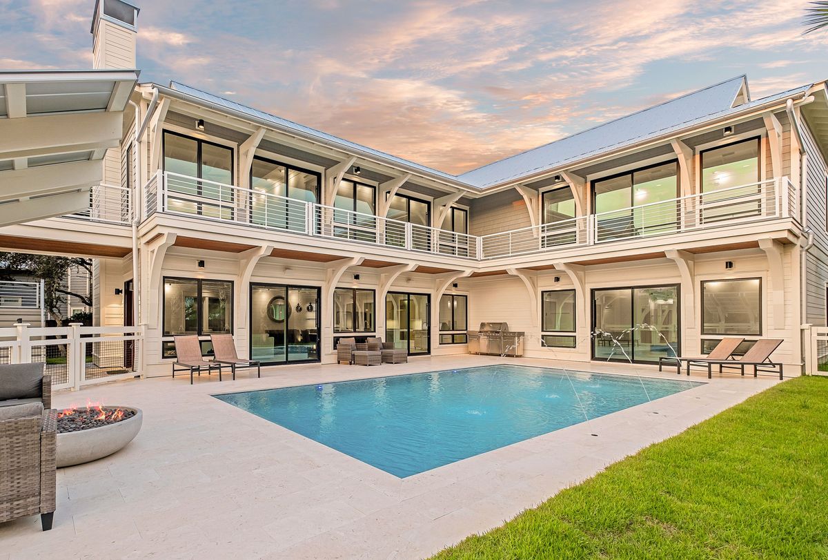 ScenicSothebysRealty tweet media