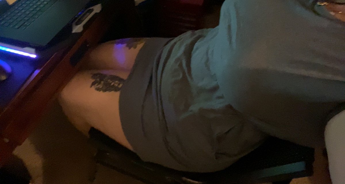 TheSugarSub's tweet photo. Want to see what's underneath? You should subscribe 😘 posting almost every day on OF
#dressteass #whatsunderneath #fatgirl #onlyfansdaily #OnlyFans #naughty #submissive #sugarsub #SugarBaby #tattoos #onlyfanspromo #LINKINMYBIO #sfwpromo #altOF #fatOF #BBW https://t.co/c7WOzYJYdU