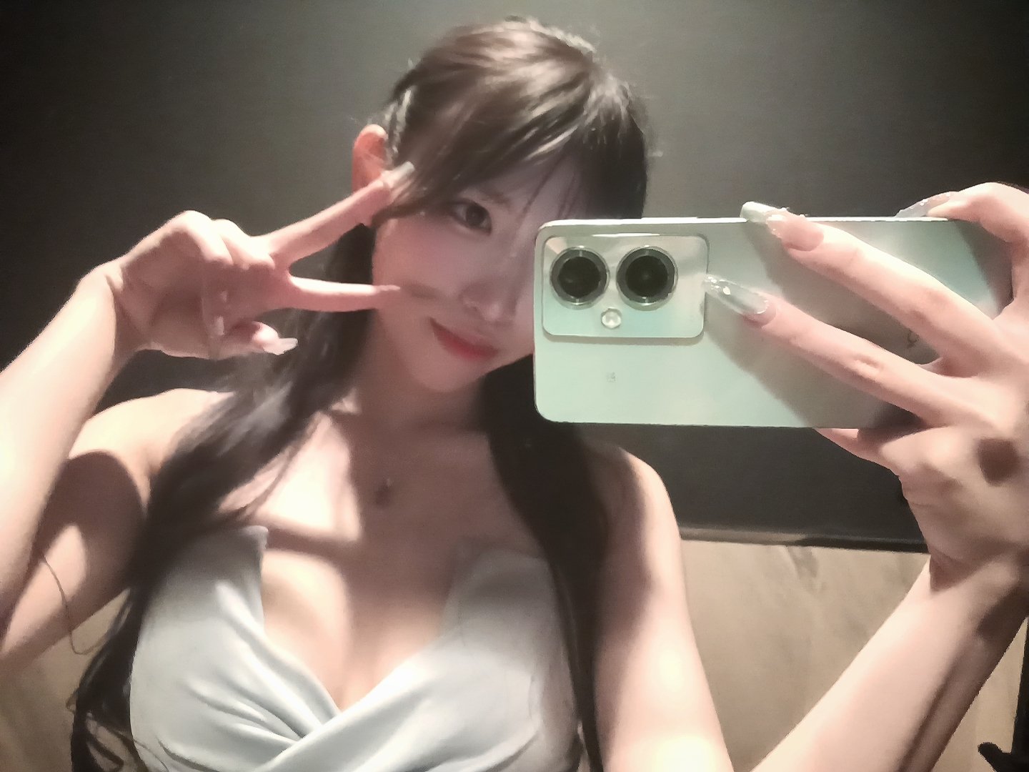 みな (@8738316official) / X