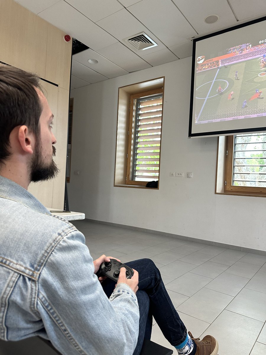Asso_A2G's tweet photo. Aprèm multigaming pour fêter nos 9 ans ! 🎮🎮 https://t.co/JjkSs6e0g6