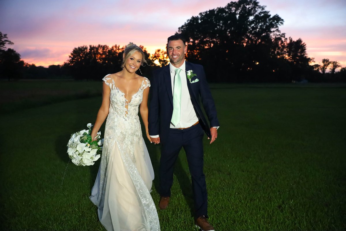 Here’s to the Zimmermans 🥂 

#HailState🐶