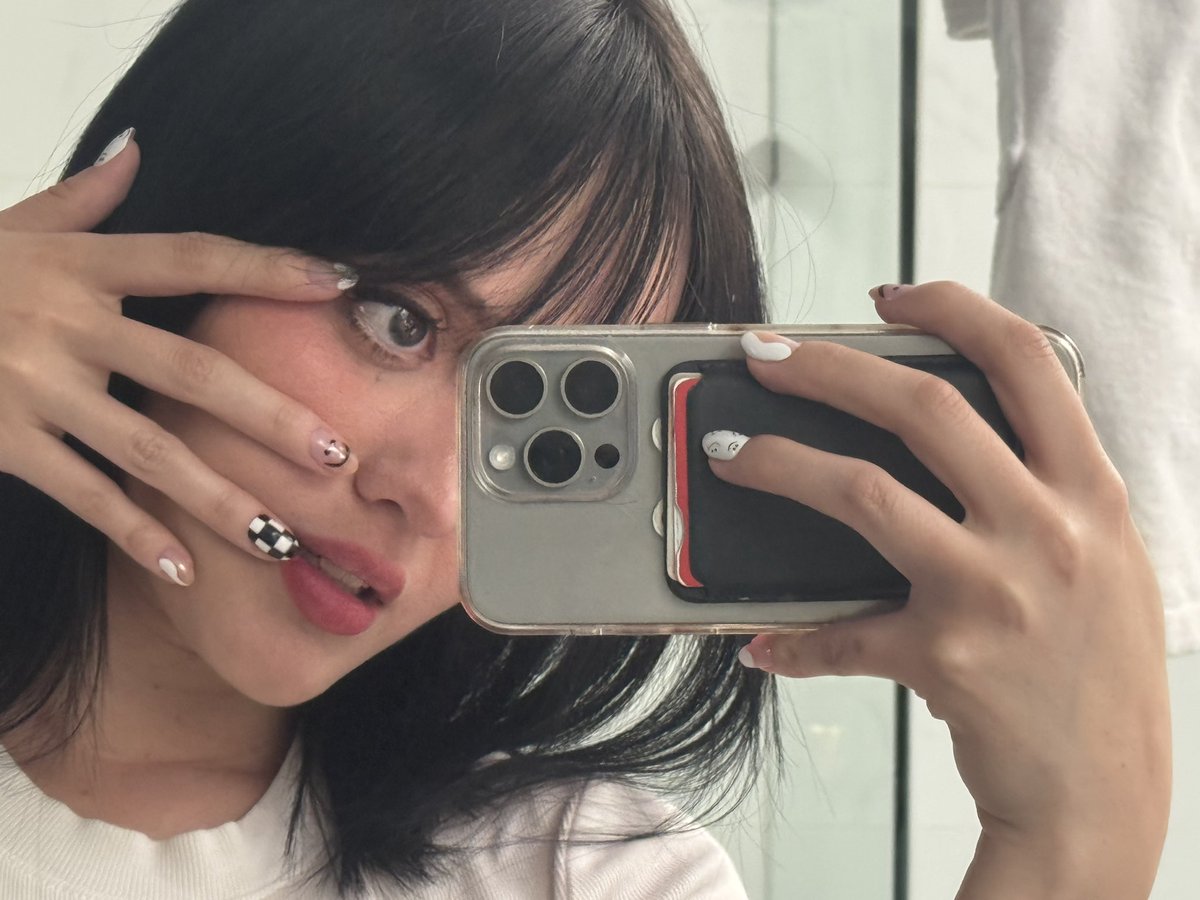 Amo mis nuevas uñitas