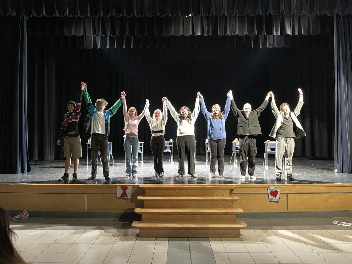 The Senior Drama Class presented their opening night of Among Friends and Clutter.