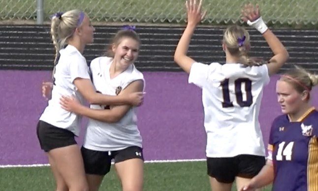 Channel1450com's tweet photo. Williamsville Advances to Super Sectional with Sectional Title Win Over Monticello:
https://t.co/17Z5PTgEef https://t.co/TBWxQgjWfv