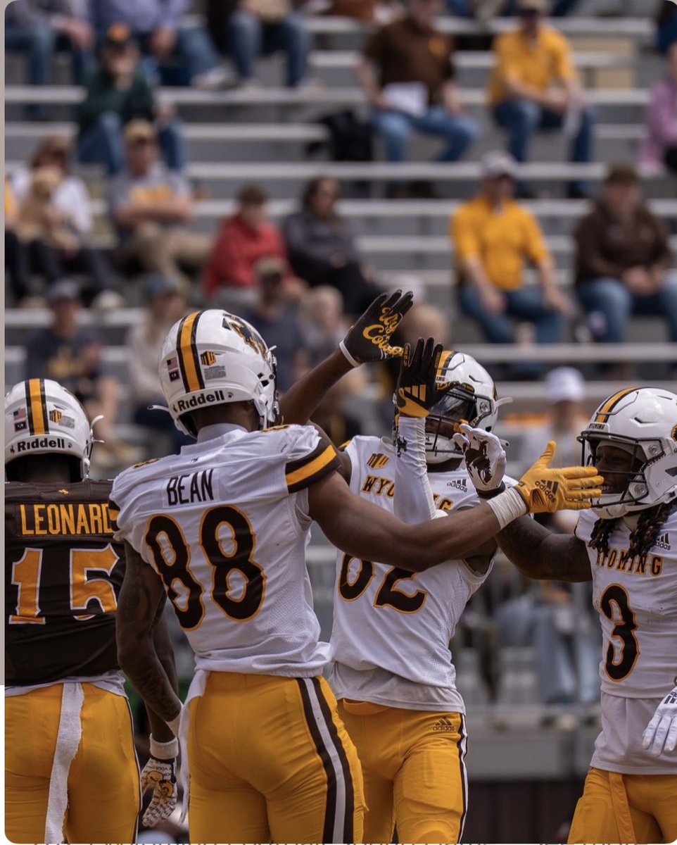 Gavin Neil (@d1gavo) on Twitter photo After a amazing conversation with <a href="/the_BBoyd/">Benny Boyd</a> I am blessed to receive my 15th Division 1 offer to <a href="/wyo_football/">Wyoming Cowboy Football</a> <a href="/Coach_DGibson/">Deonte Gibson</a> <a href="/coolc815/">Coach CC</a> <a href="/LopezMchs/">CoachLopezMCHS</a> <a href="/AllenTrieu/">Allen Trieu</a> <a href="/GregSmithRivals/">Greg Smith</a> <a href="/ByKyleKelly/">Kyle Kelly</a> <a href="/TheUCReport/">Billy Tucker</a> <a href="/EDGYTIM/">Timothy “EDGYTIM” OHalloran</a> <a href="/LemmingReport/">Tom Lemming</a> <a href="/Levi_bradley312/">Levi bradley</a> After a amazing conversation with <a href="/the_BBoyd/">Benny Boyd</a> I am blessed to receive my 15th Division 1 offer to <a href="/wyo_football/">Wyoming Cowboy Football</a> <a href="/Coach_DGibson/">Deonte Gibson</a> <a href="/coolc815/">Coach CC</a> <a href="/LopezMchs/">CoachLopezMCHS</a> <a href="/AllenTrieu/">Allen Trieu</a> <a href="/GregSmithRivals/">Greg Smith</a> <a href="/ByKyleKelly/">Kyle Kelly</a> <a href="/TheUCReport/">Billy Tucker</a> <a href="/EDGYTIM/">Timothy “EDGYTIM” OHalloran</a> <a href="/LemmingReport/">Tom Lemming</a> <a href="/Levi_bradley312/">Levi bradley</a>
